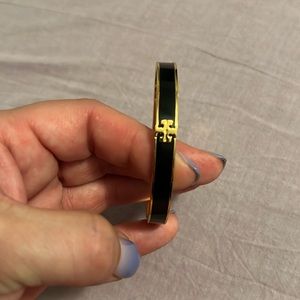 brand new Tory Burch Kira Logo Goldtone & Enamel H